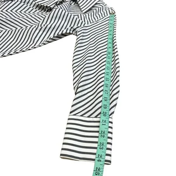 Jones New York Signature Women’s Black & White Striped Zip-Up Shirt Long Sleeve - Picture 12 of 13